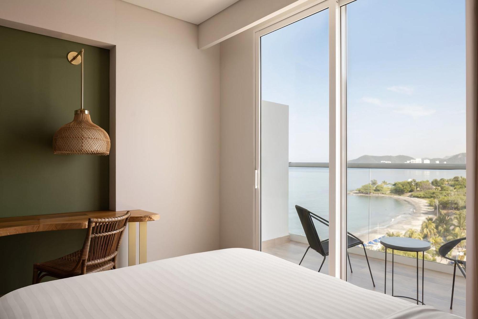 Santa Marta Marriott Resort Playa Dormida Exterior foto A room at the hotel