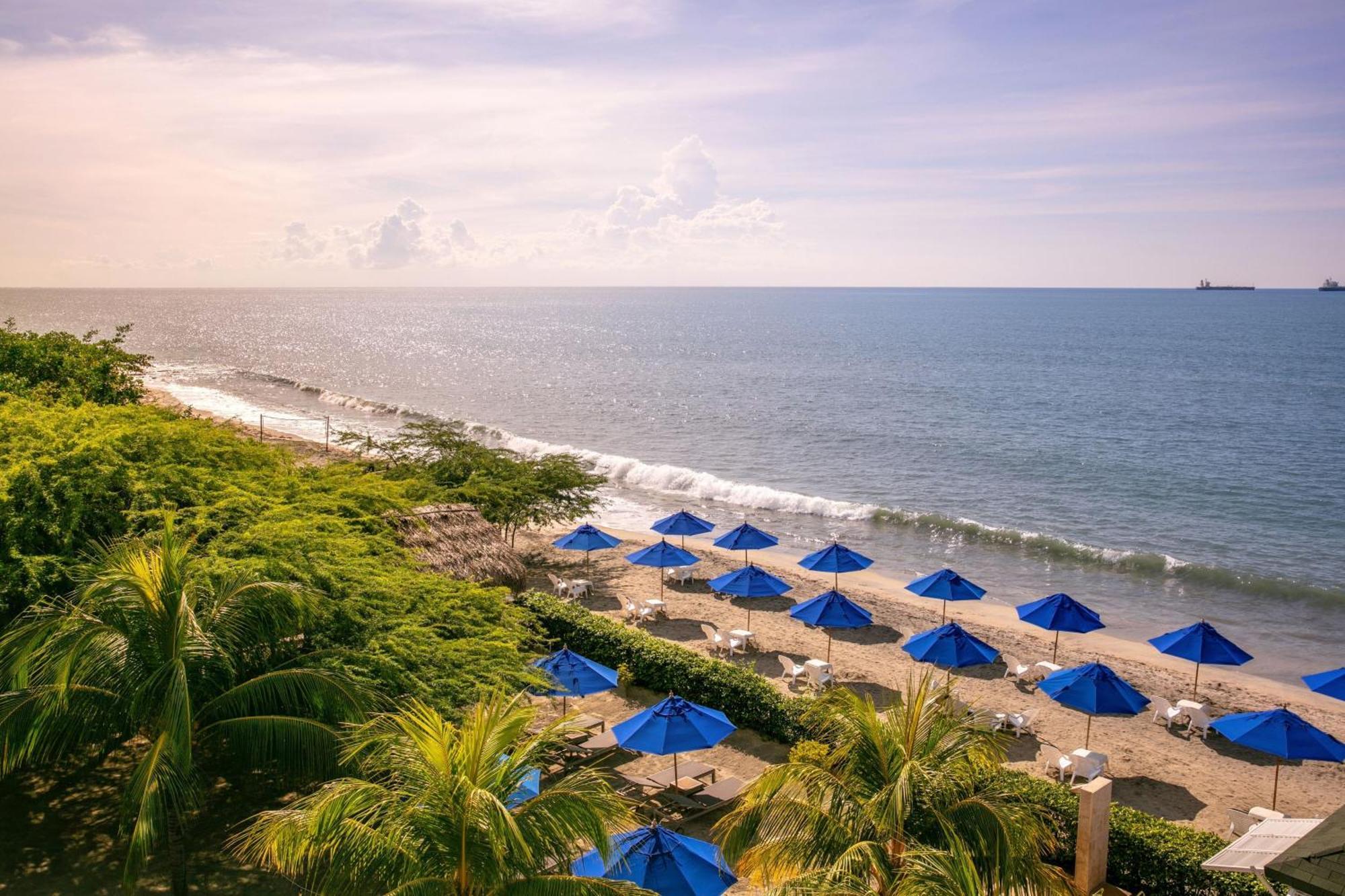 Santa Marta Marriott Resort Playa Dormida Exterior foto Beach at the InterContinental Resort